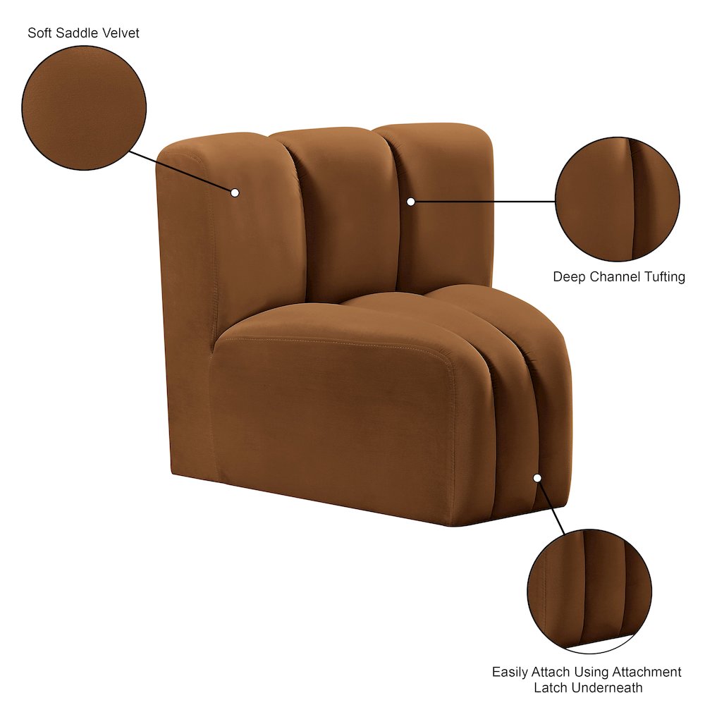 Arc Saddle Velvet Curved Corner. Picture 9