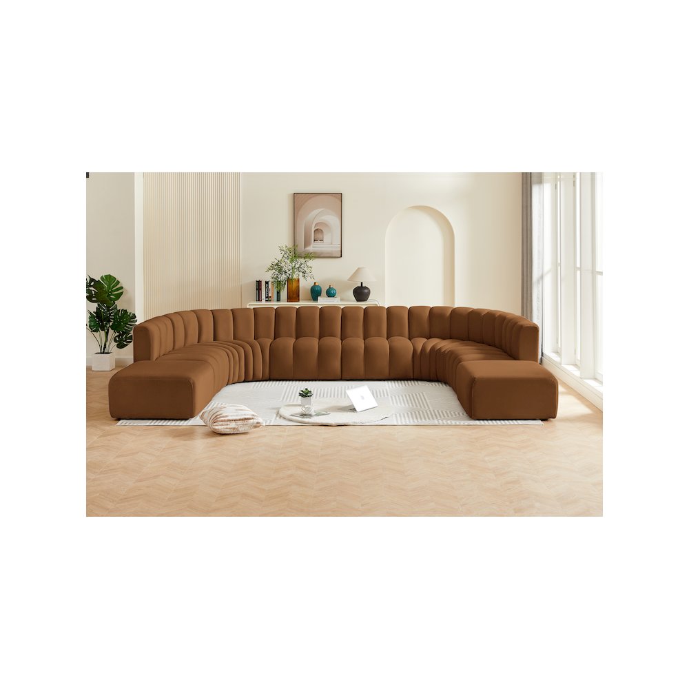 Arc Saddle Velvet Modular Sofa. Picture 2