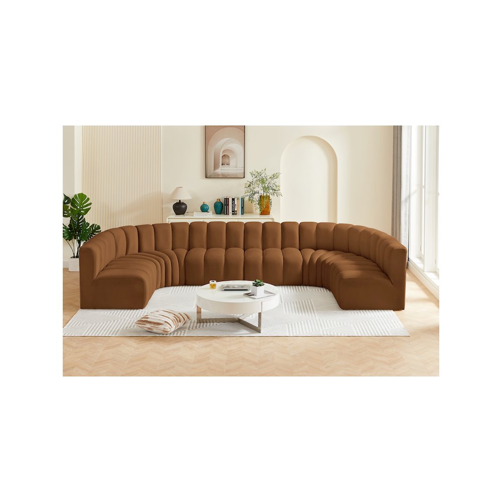 Arc Saddle Velvet Modular Sofa. Picture 2