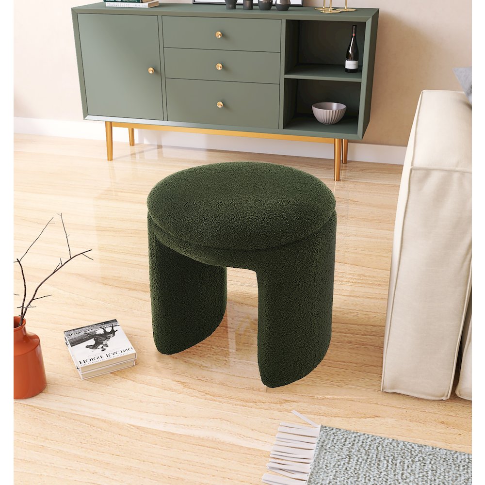 Bowen Green Faux Shearling Teddy Fabric Ottoman/Stool. Picture 2