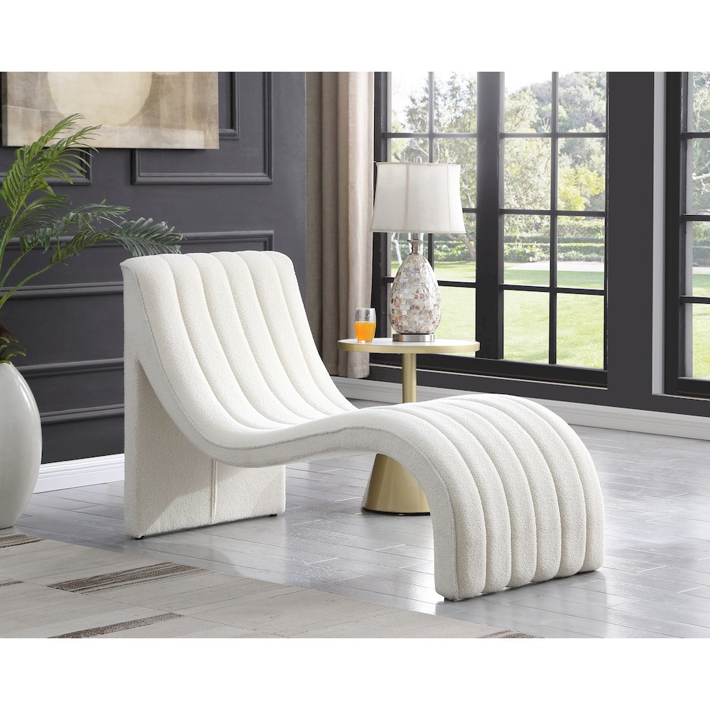 Orian Cream Teddy Fabric Chaise. Picture 2