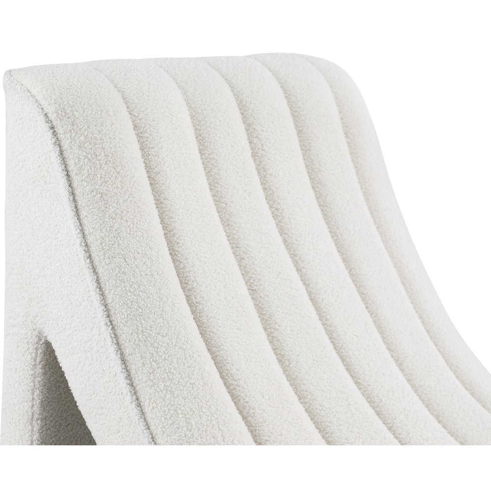 Orian Cream Teddy Fabric Chaise. Picture 7