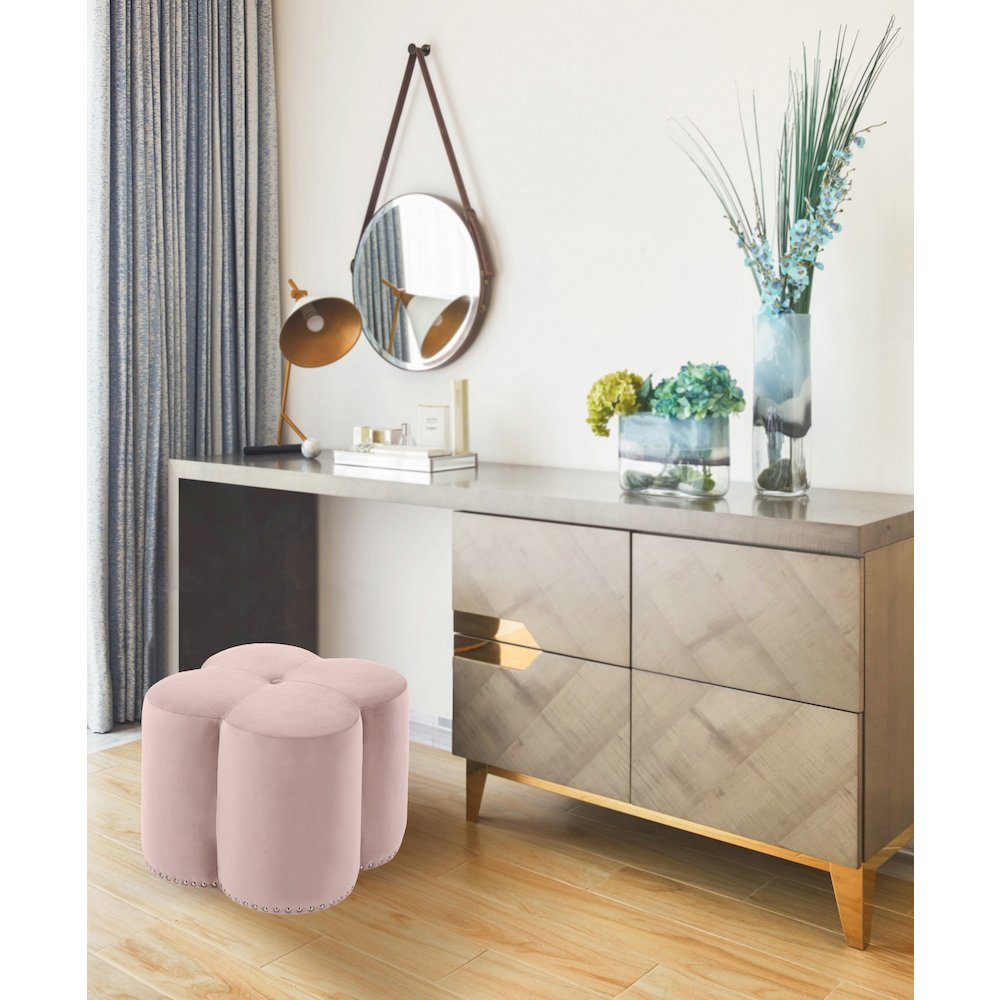 Clover Pink Velvet Ottoman. Picture 2
