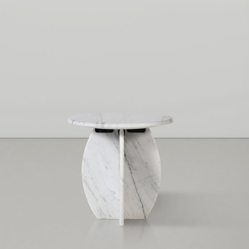 Formentera White End Table. Picture 2