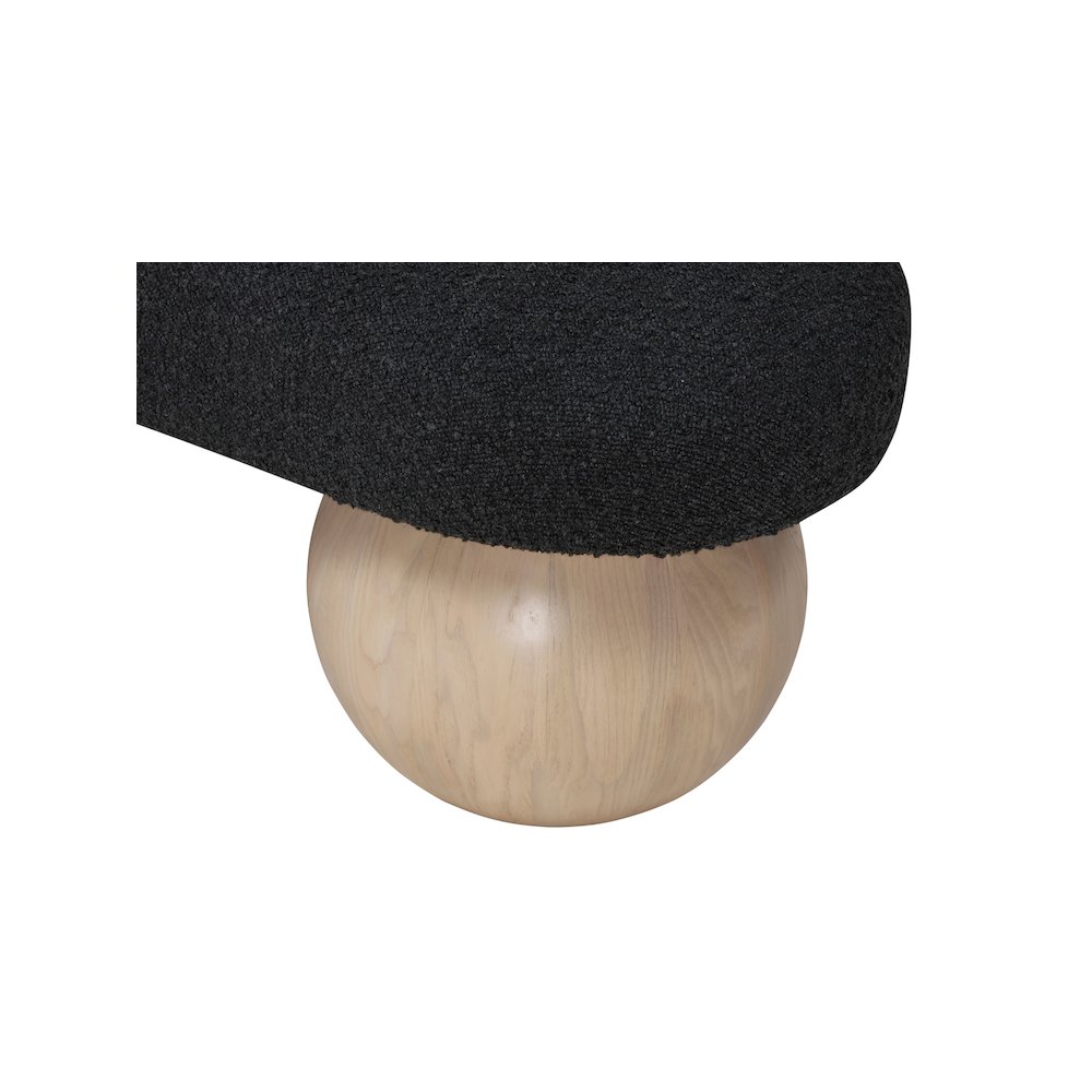 Bowie Black Bench. Picture 5