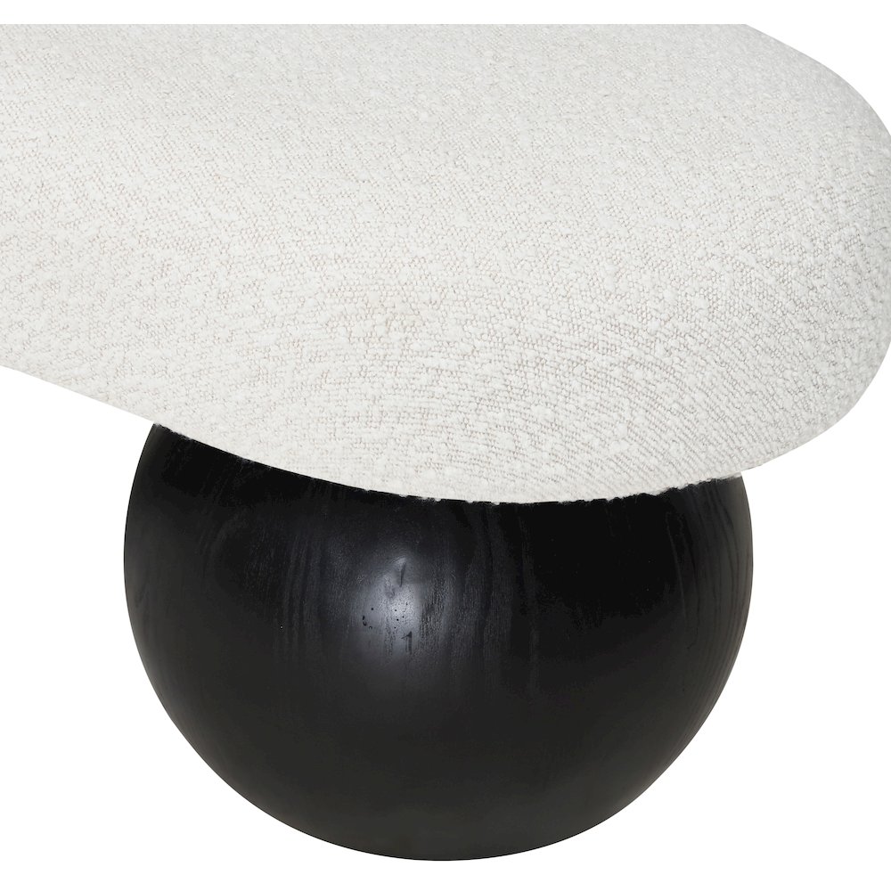 Bowie Cream Bench. Picture 5