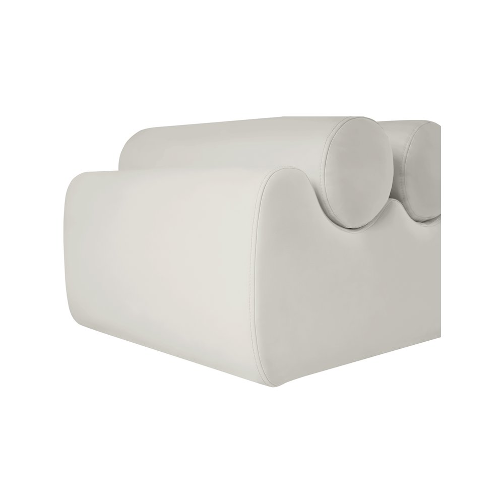 Rumble Cream Vegan Leather Bench. Picture 6