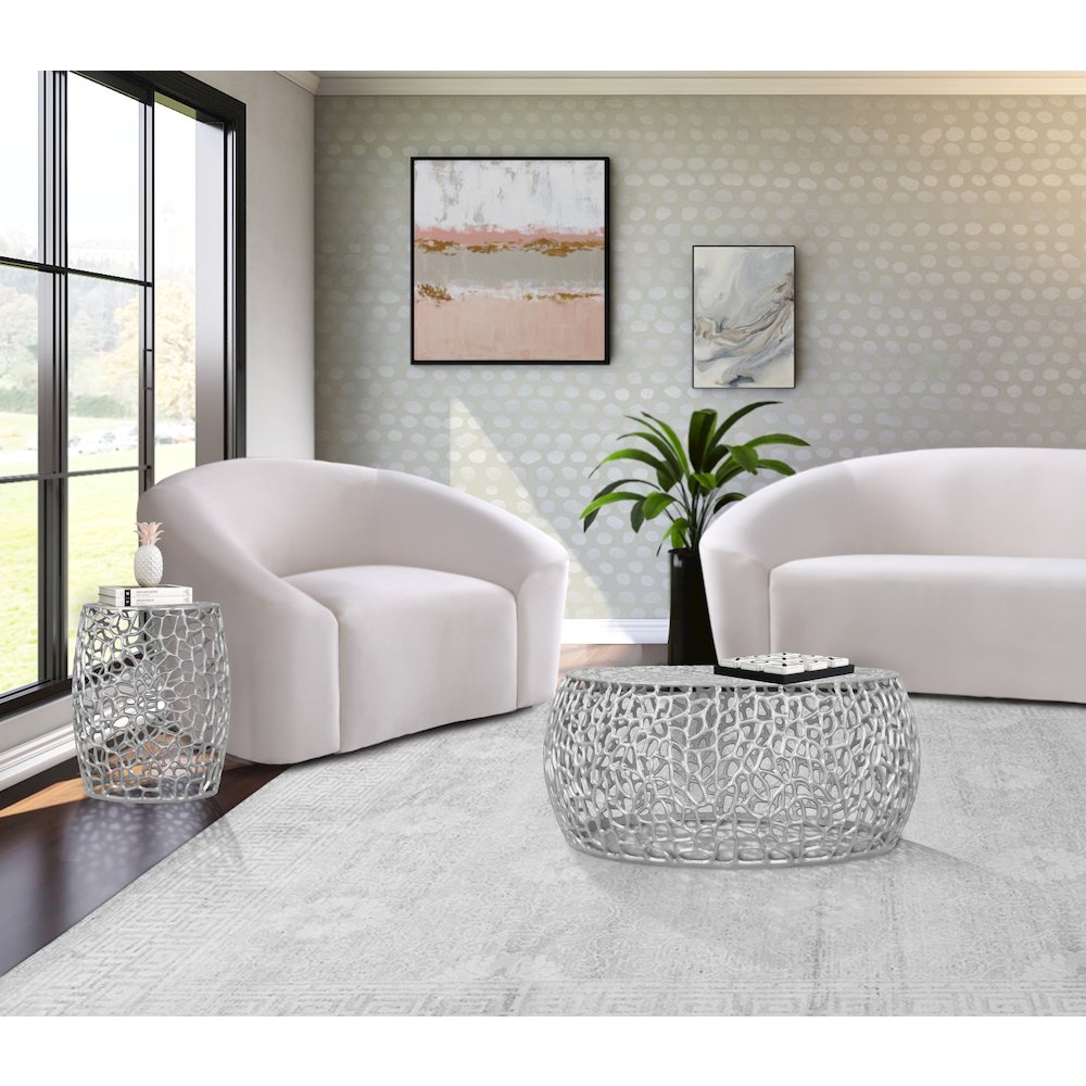 Priya Silver End Table. Picture 5