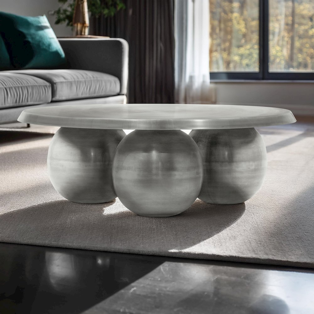Globus Silver Coffee Table. Picture 2