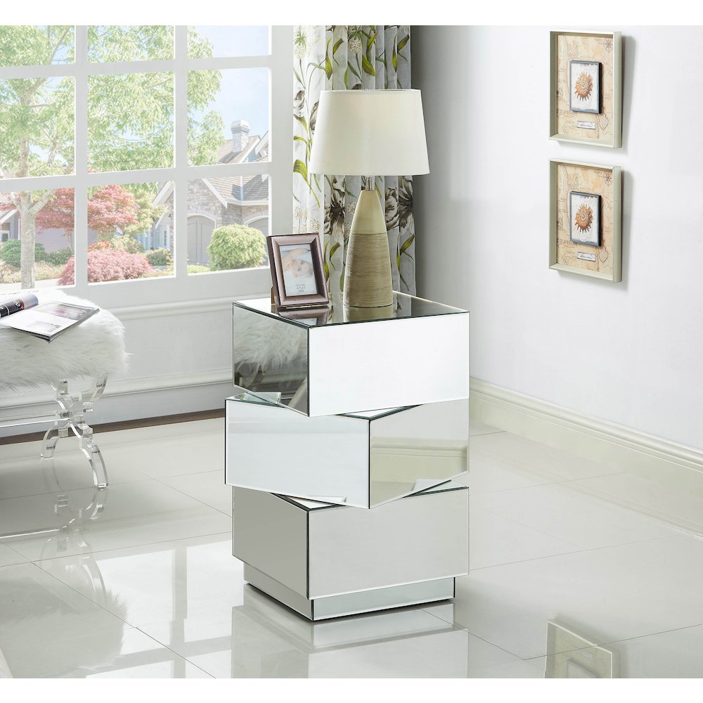 Haven End Table. Picture 2