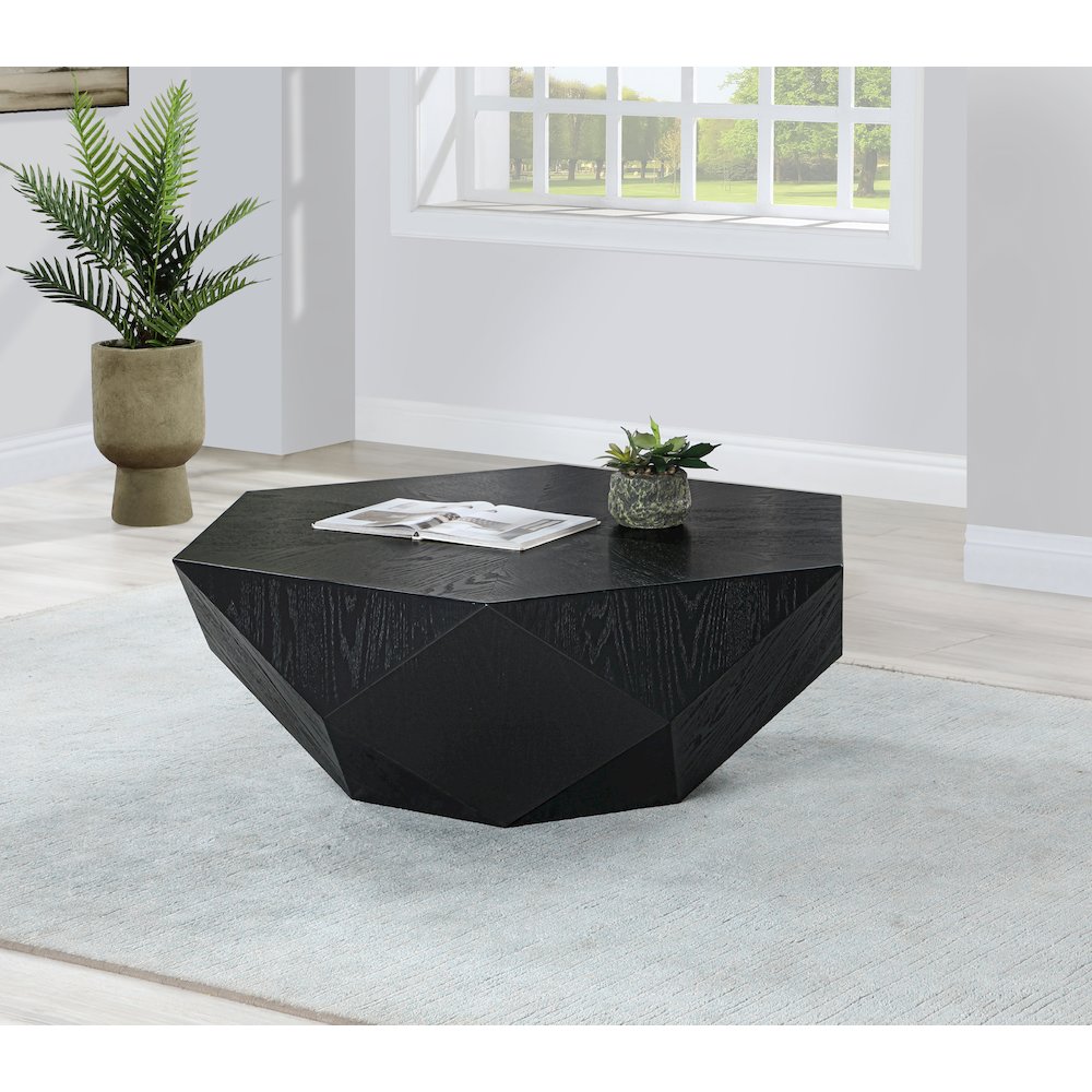Diamante Black Coffee Table. Picture 2