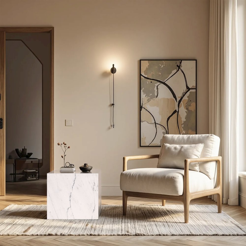 Bolzano White End Table. Picture 2
