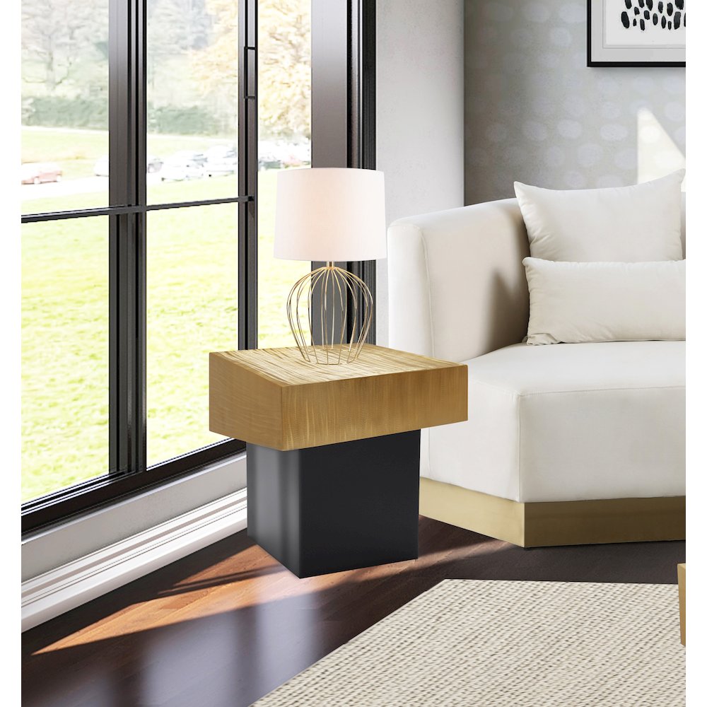 Palladium Gold End Table. Picture 2