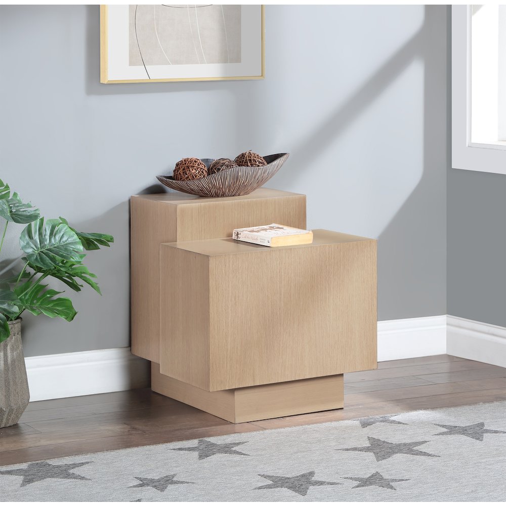 Mateo Natural End Table. Picture 2