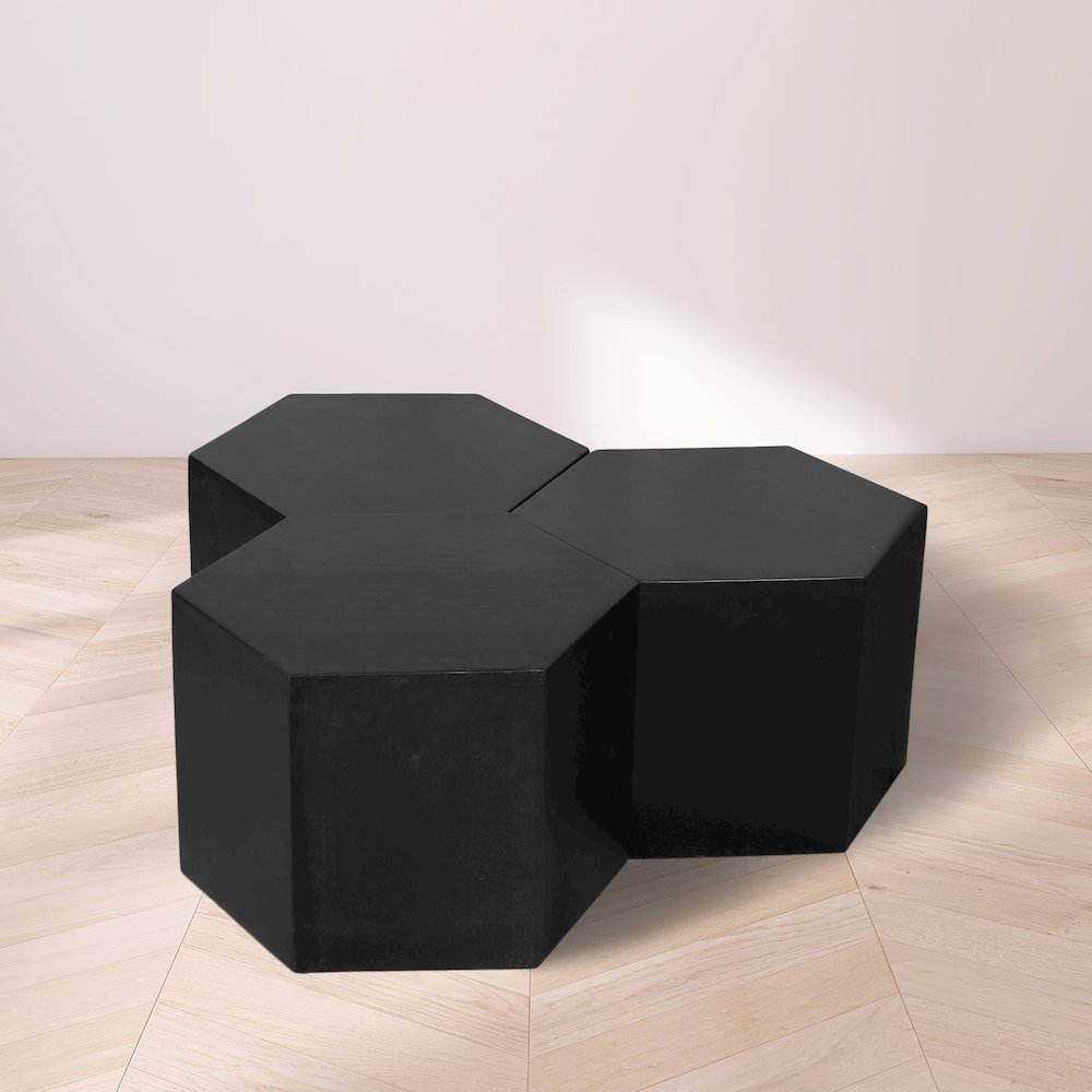 Eternal Black Coffee Table. Picture 2