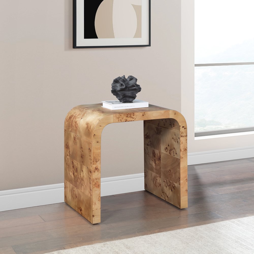 Cresthill Natural Ash End Table. Picture 2