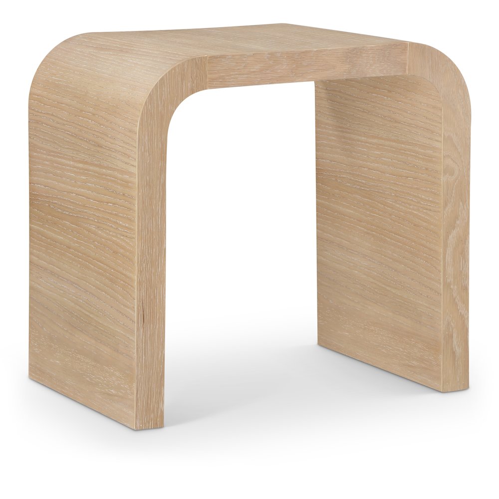 Cresthill White Oak End Table. Picture 1