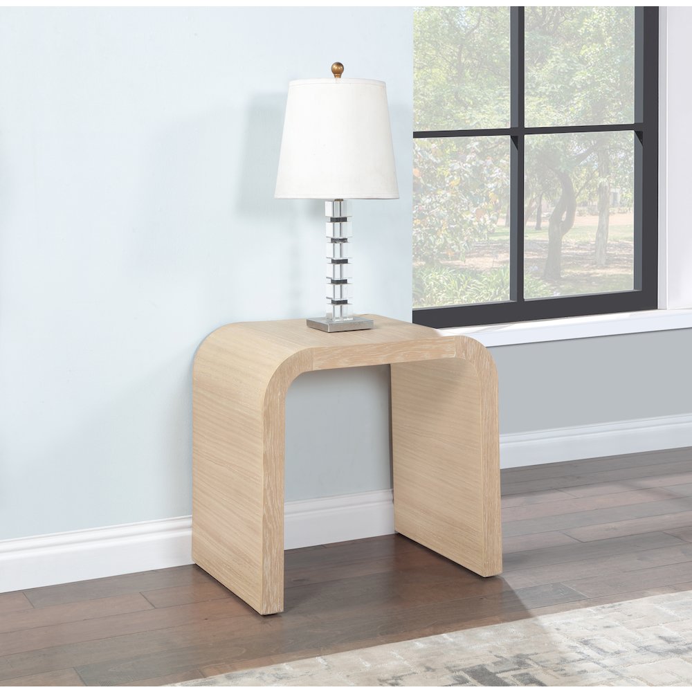 Cresthill White Oak End Table. Picture 2