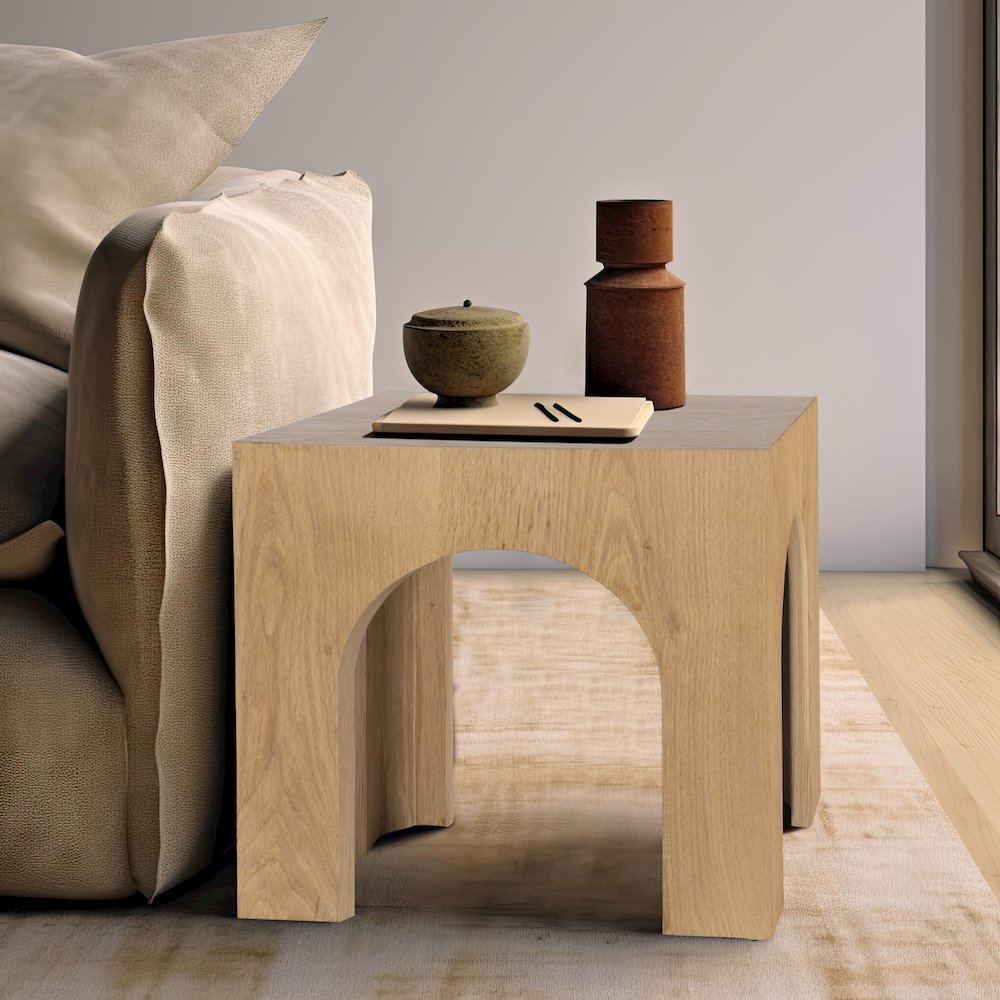 Arch Oak End Table. Picture 2