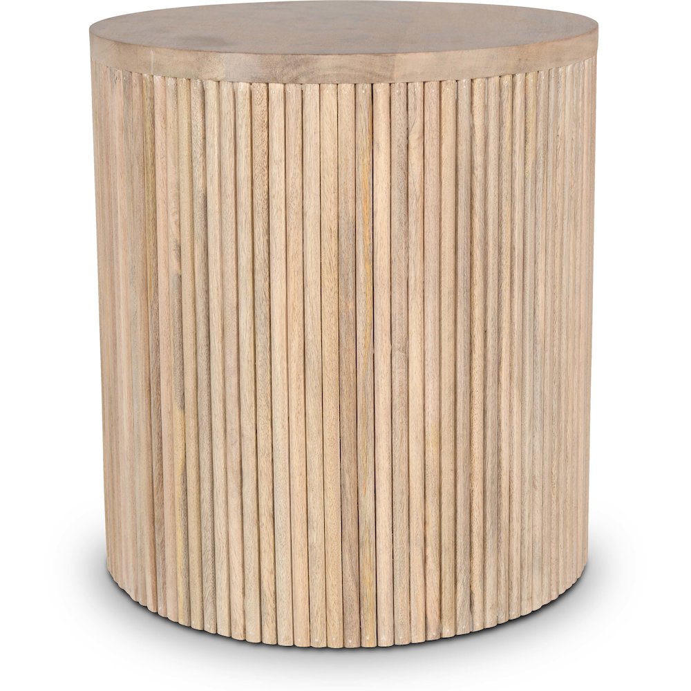 Oakhill Natural End Table. Picture 1