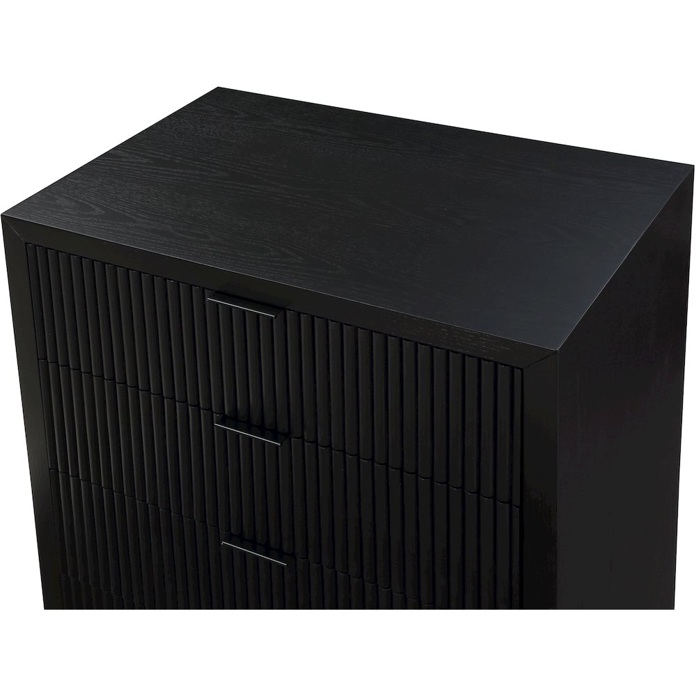 Fairfax Black Chest. Picture 7