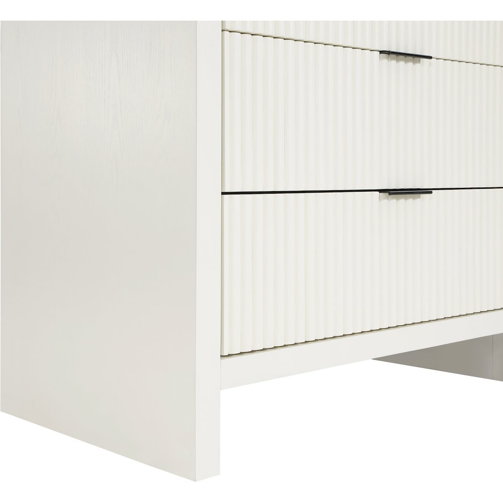 Fairfax Cream Chest. Picture 8