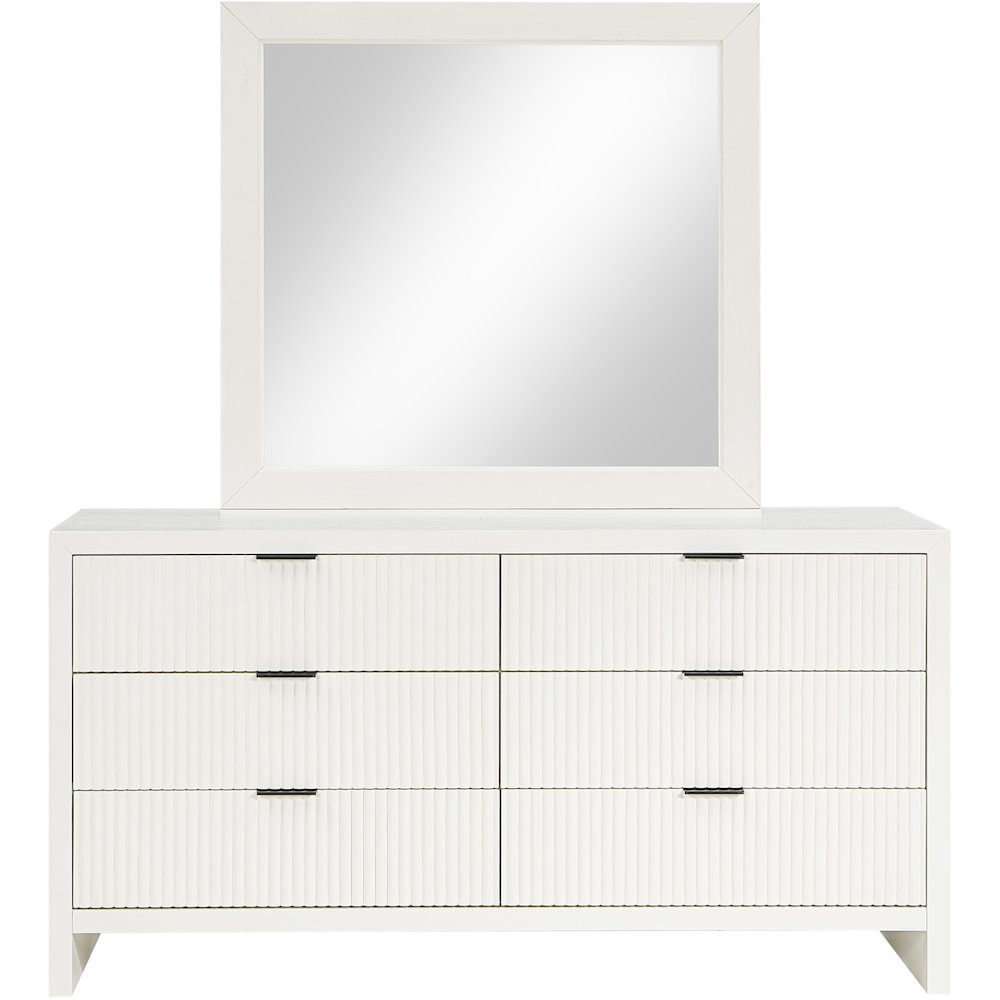 Fairfax Cream Dresser. Picture 4