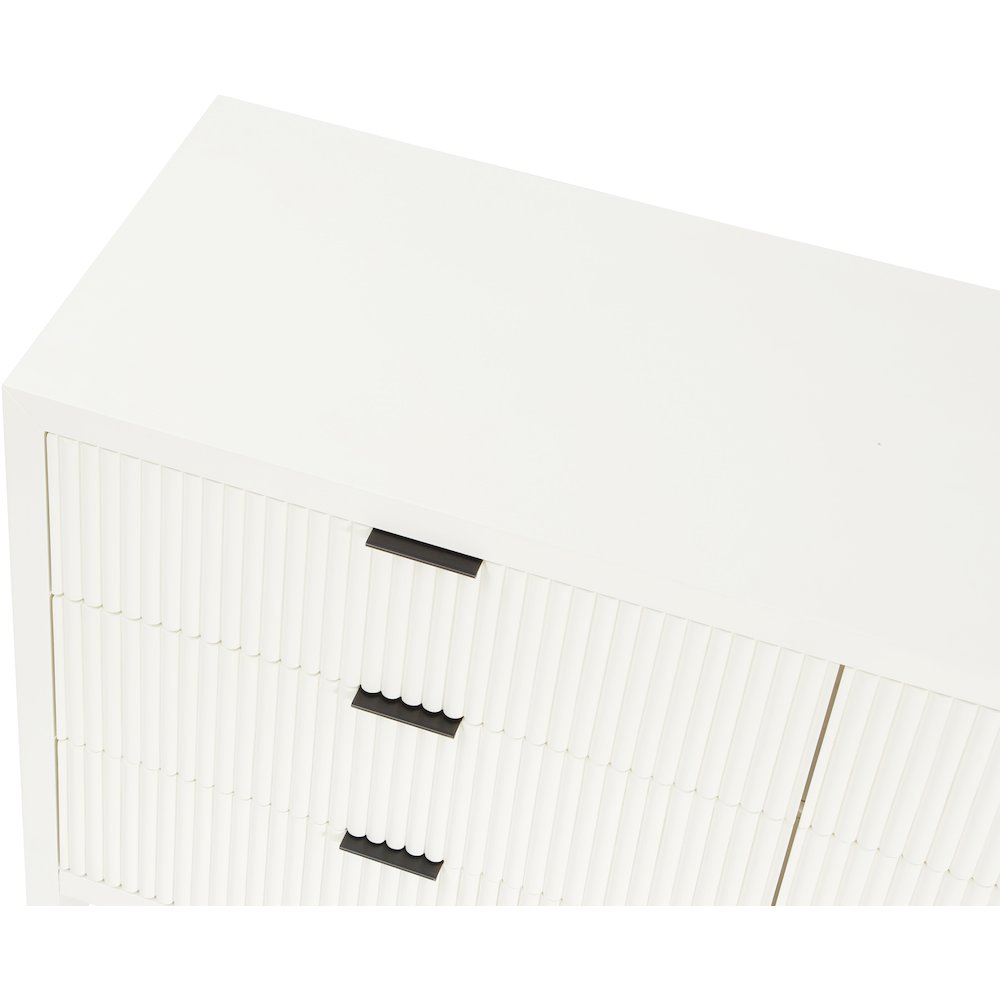 Fairfax Cream Dresser. Picture 9