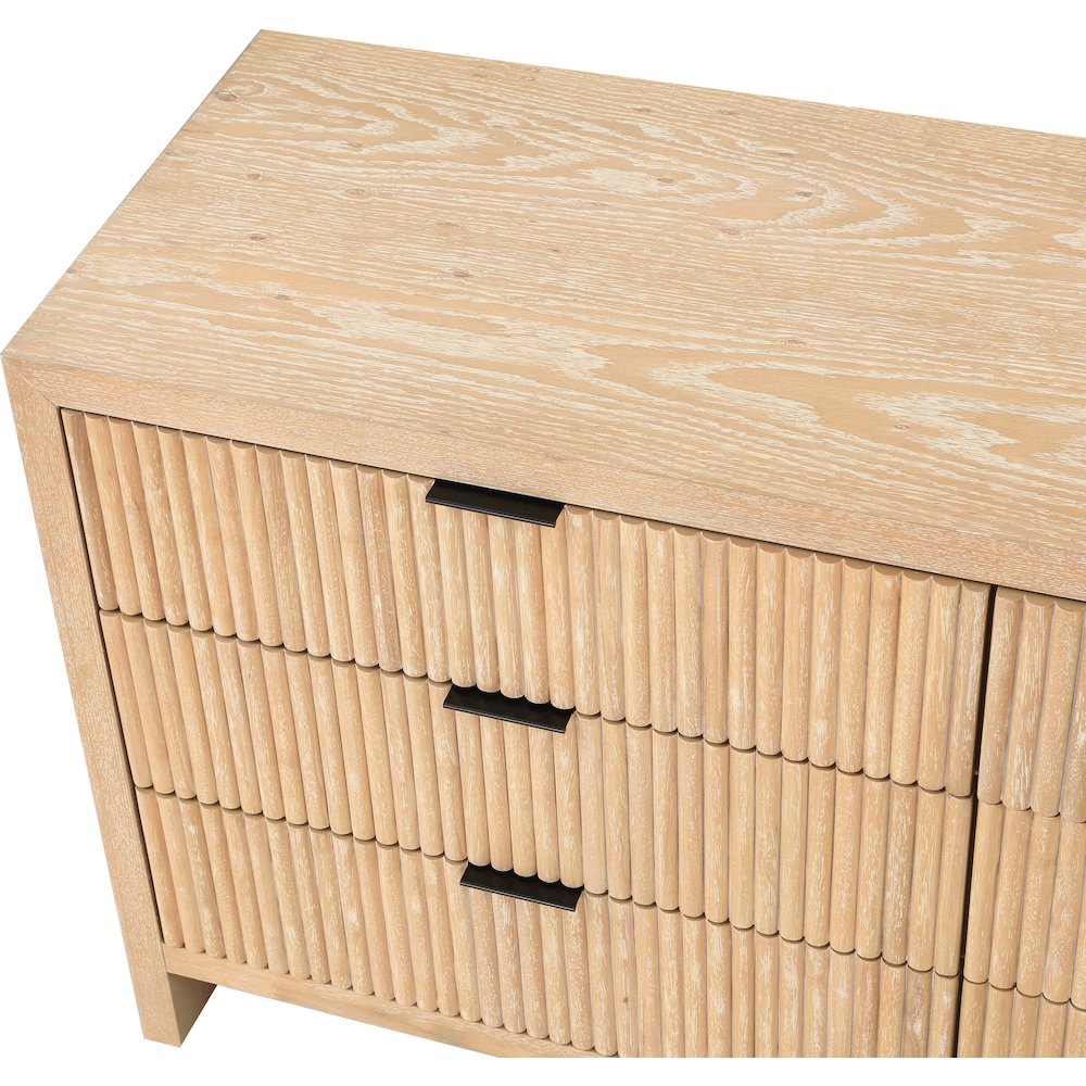 Fairfax Natural Dresser. Picture 6