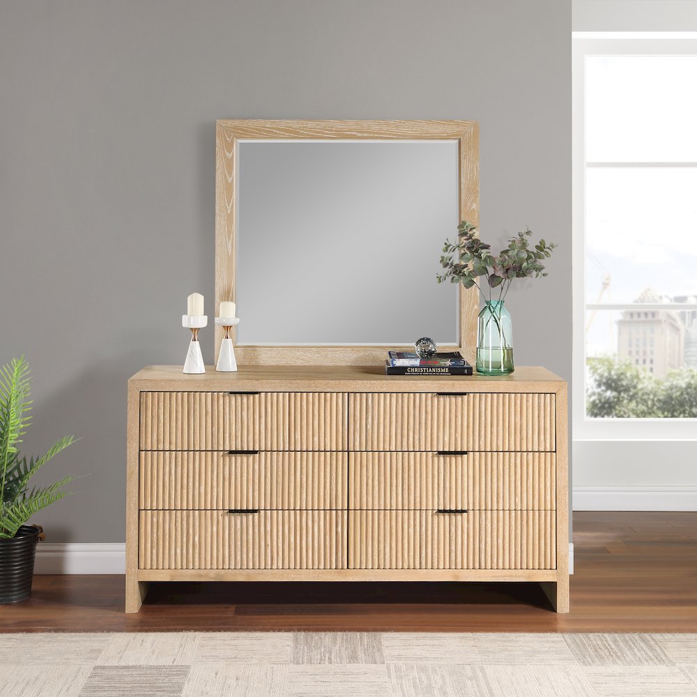 Fairfax Natural Mirror. Picture 2