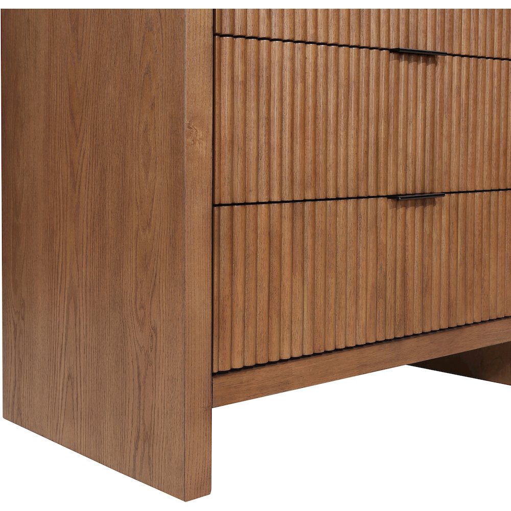 Fairfax Walnut Chest. Picture 8