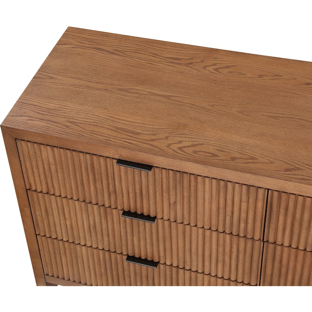 Fairfax Walnut Dresser. Picture 9
