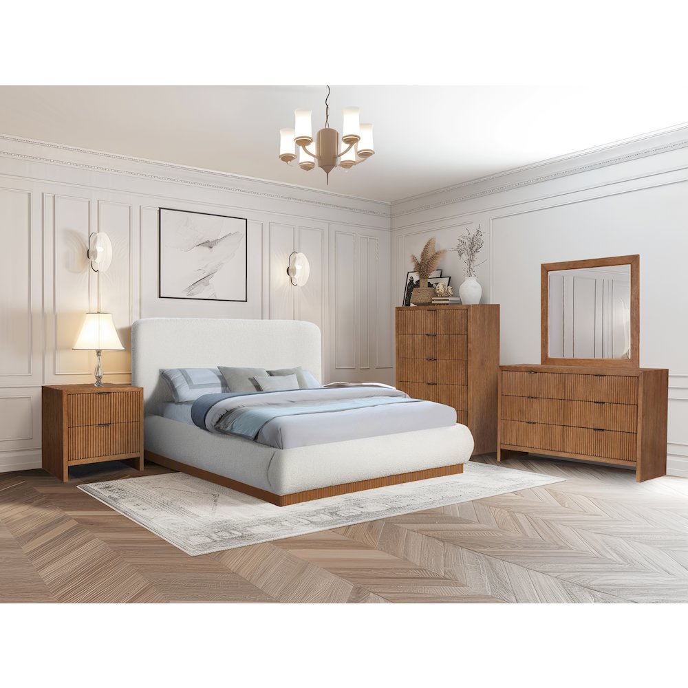 Fairfax Walnut Mirror. Picture 5