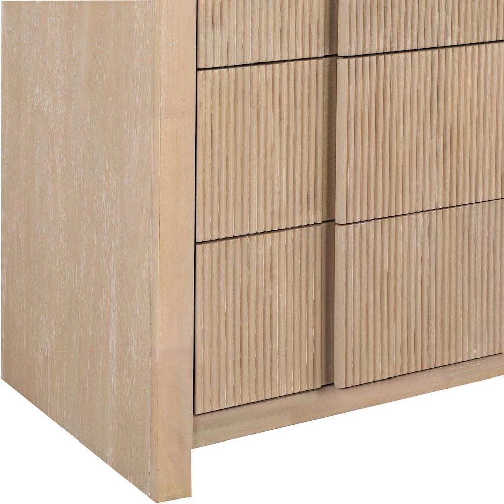 Fluted Natural Chest. Picture 8