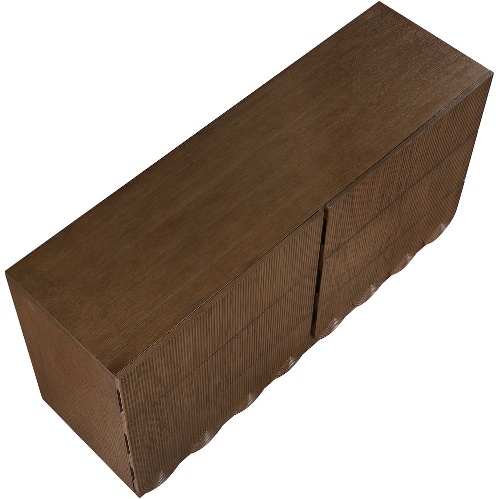 Scallop Brown Dresser. Picture 6