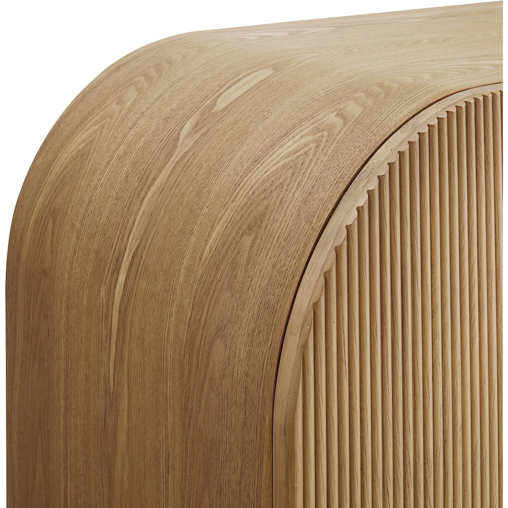 Casablanca Walnut Sideboard/Buffet. Picture 7