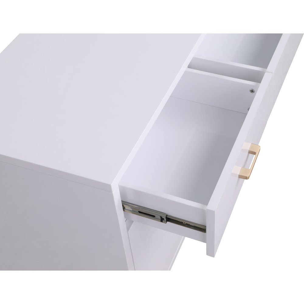 Excel White Lacquer Sideboard/Buffet. Picture 6