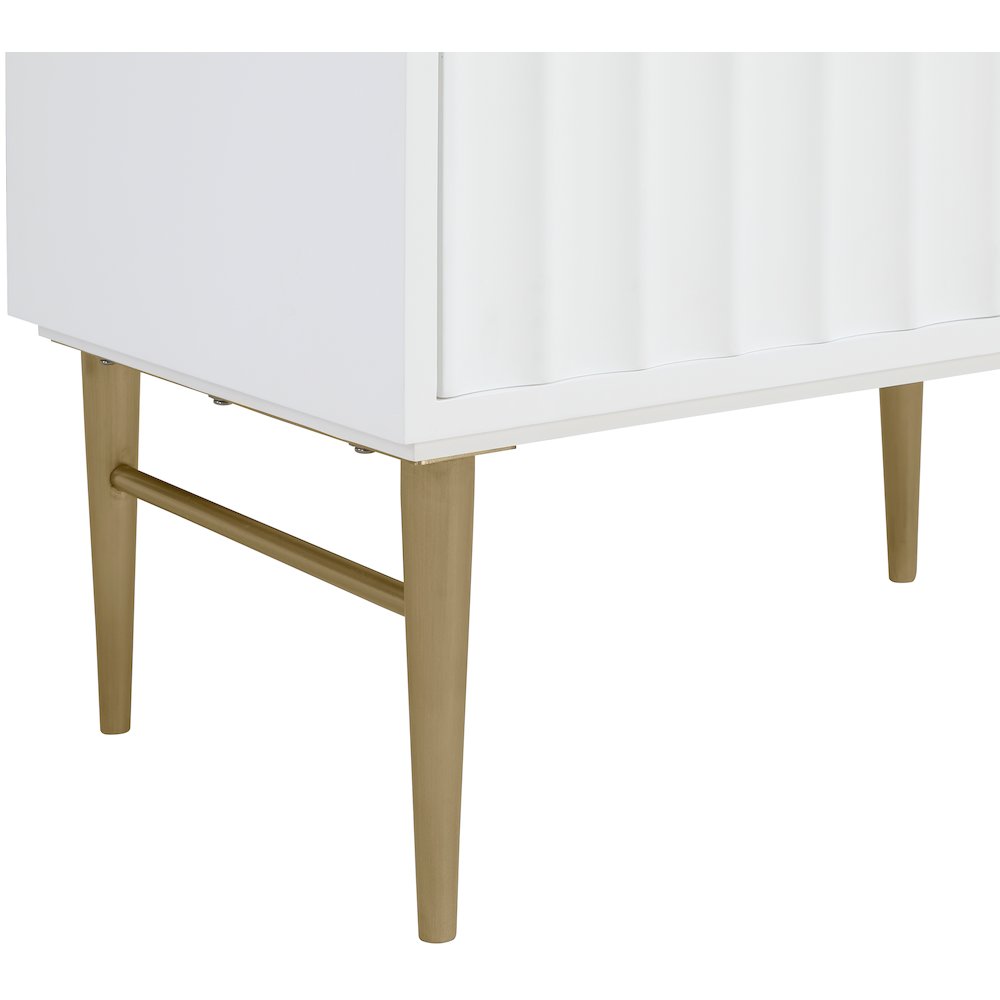 Modernist White Bathroom Vanity. Picture 11