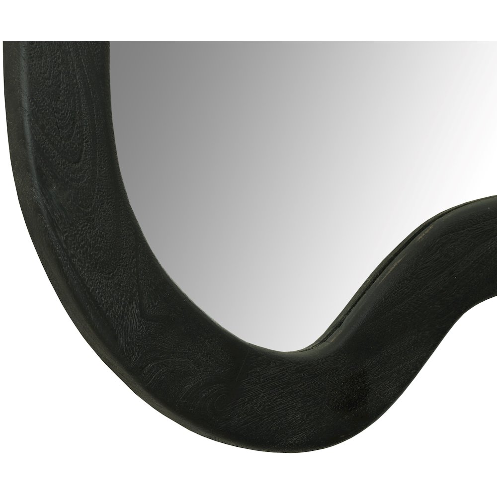 Oblique Black Mirror. Picture 4