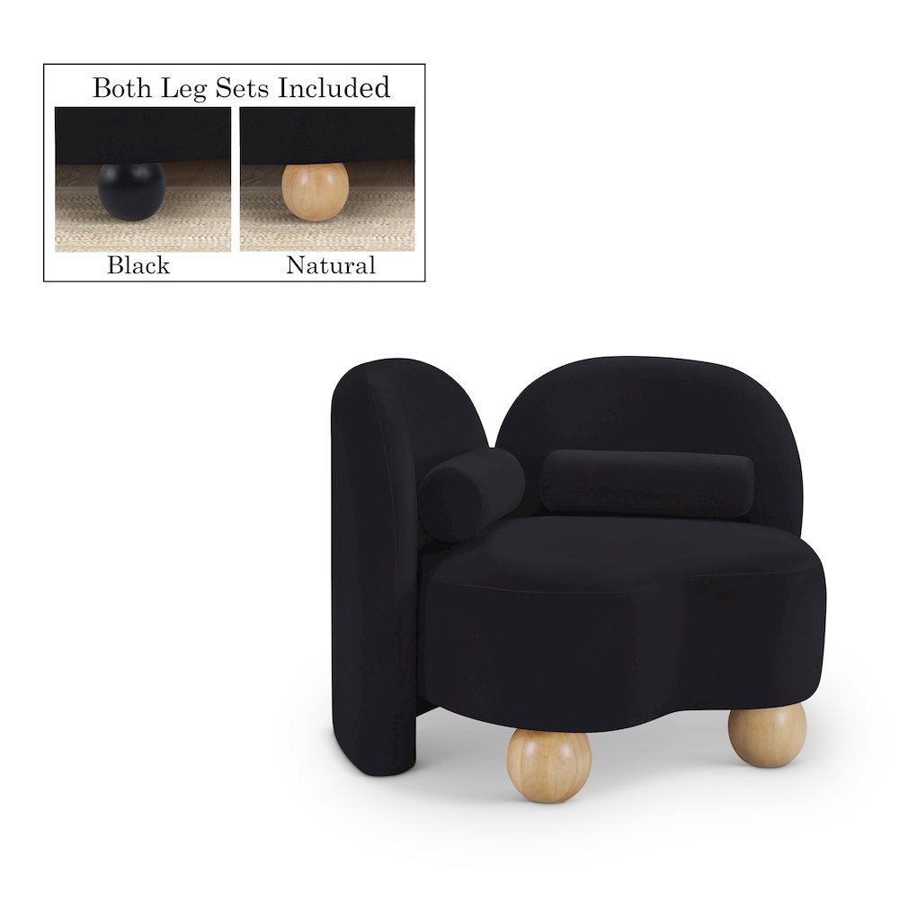 Daphne Black Velvet Chair. Picture 1
