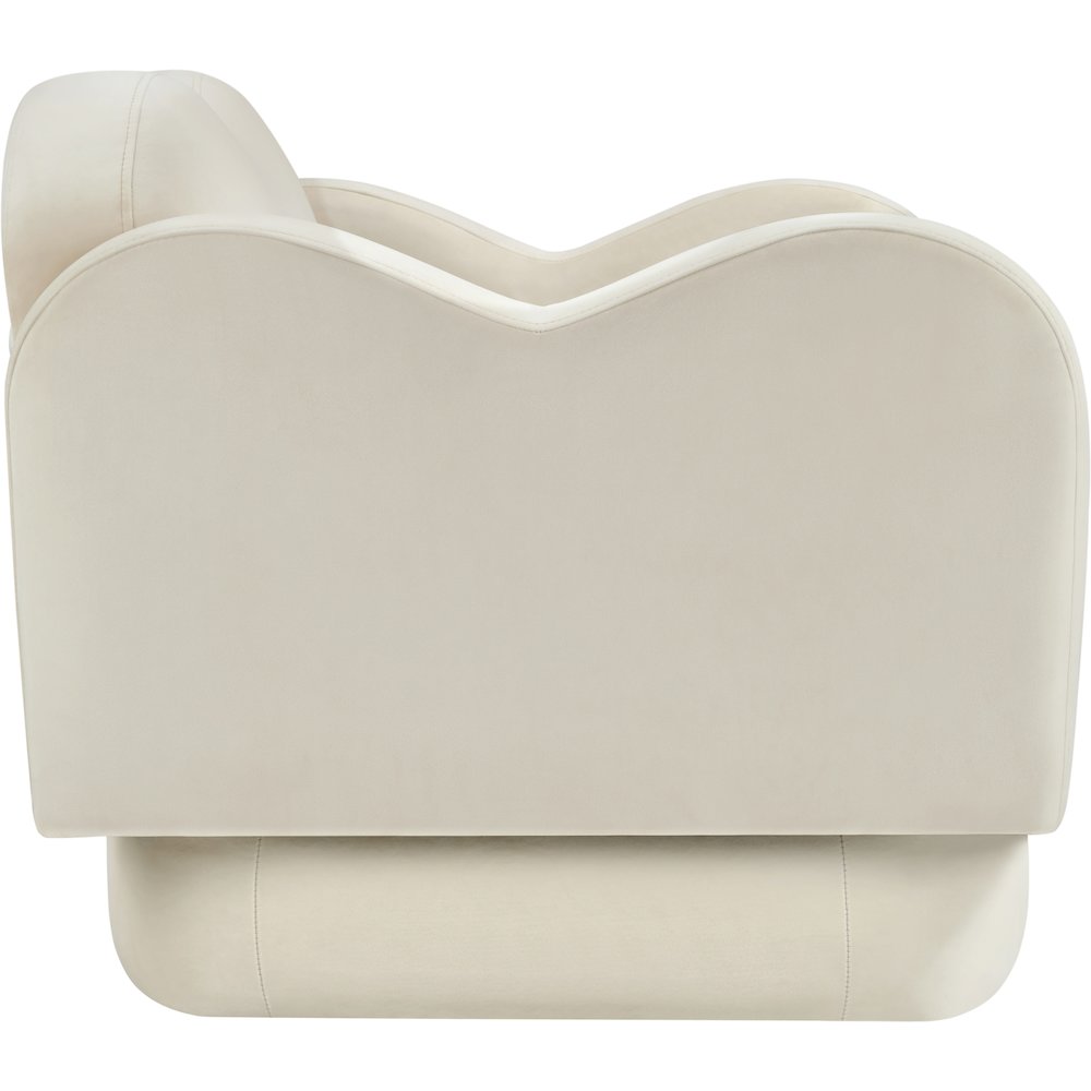 Bloom Cream Velvet Chair. Picture 3
