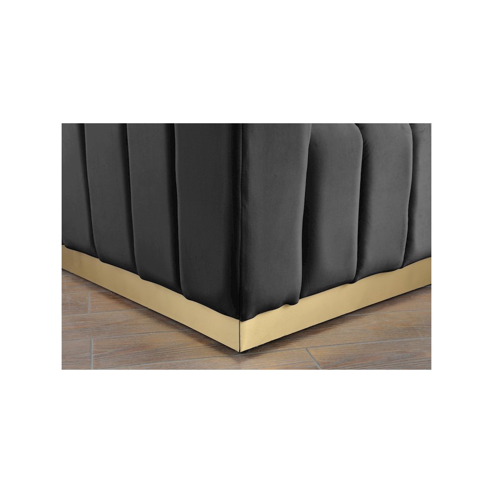 Marlon Grey Velvet Sofa. Picture 5