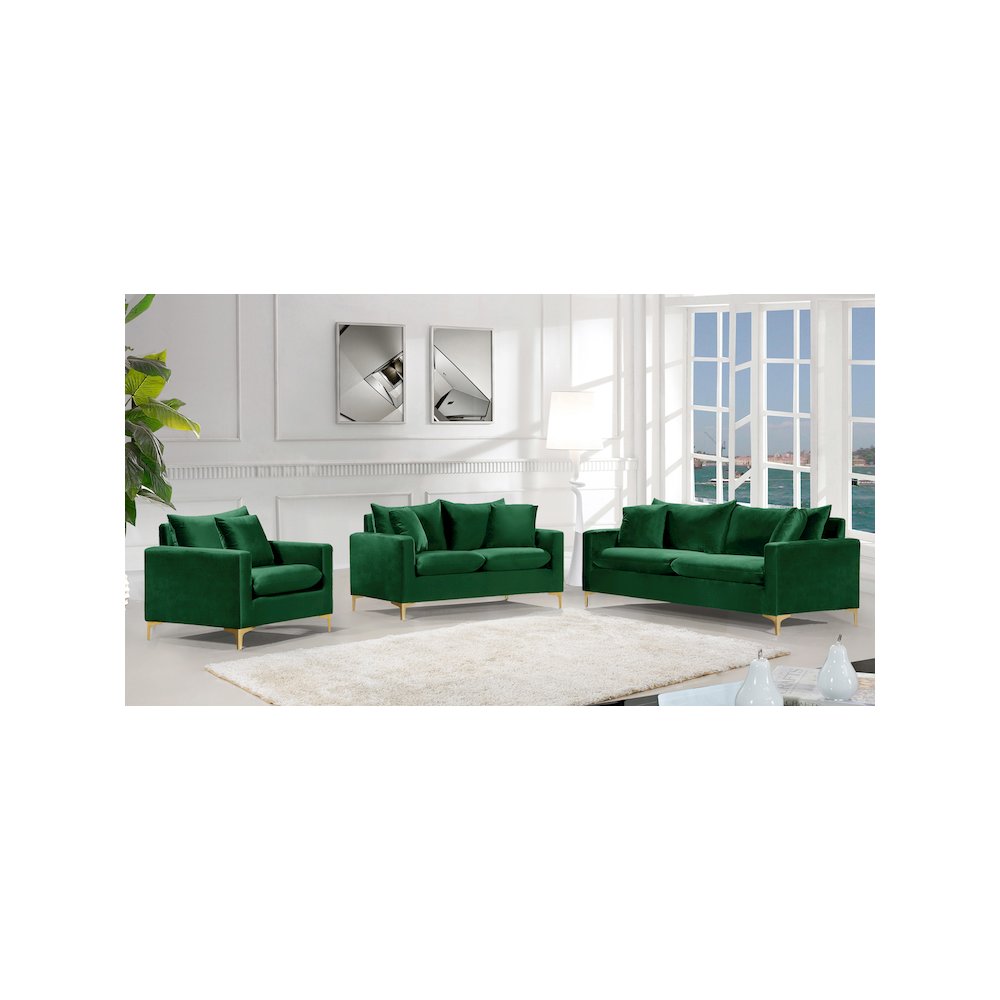 Naomi Green Velvet Chair. Picture 4