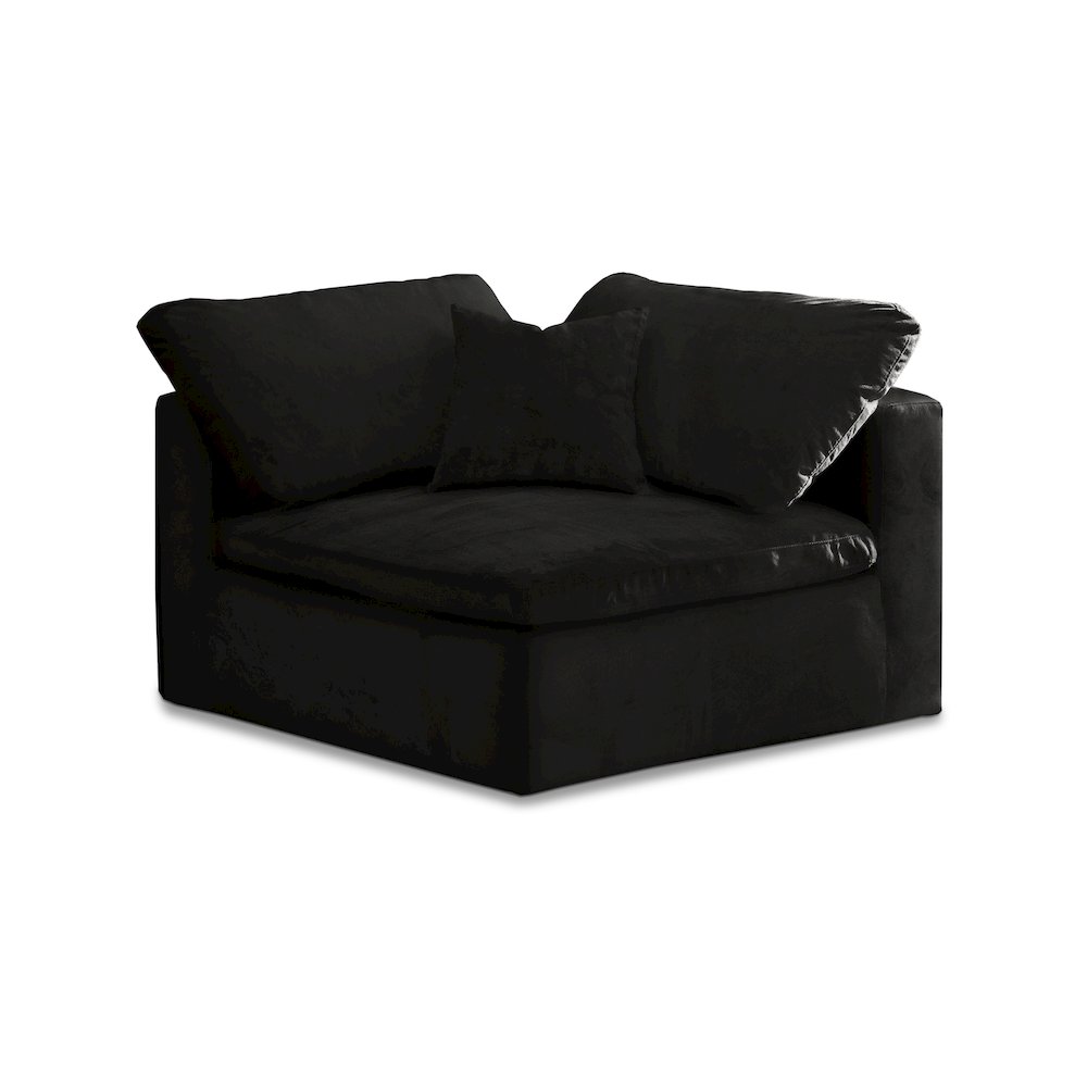 Cozy Black Velvet Chair. Picture 1