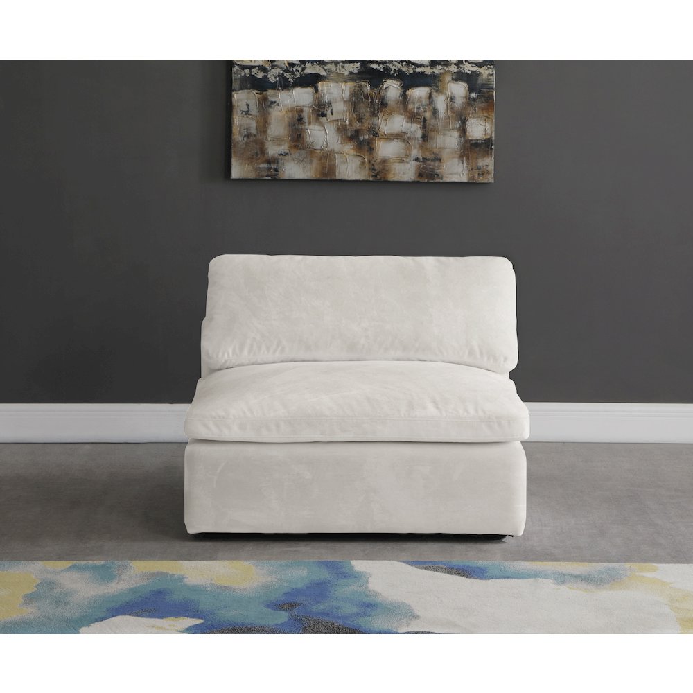 Cozy Cream Velvet Chair. Picture 2