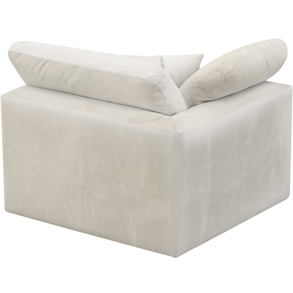 Cozy Cream Velvet Chair. Picture 2