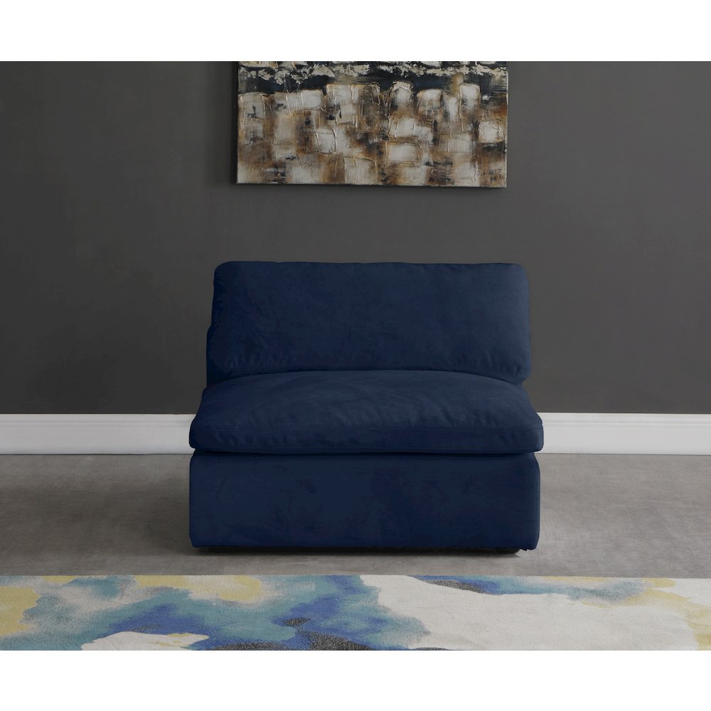 Cozy Navy Velvet Chair. Picture 2
