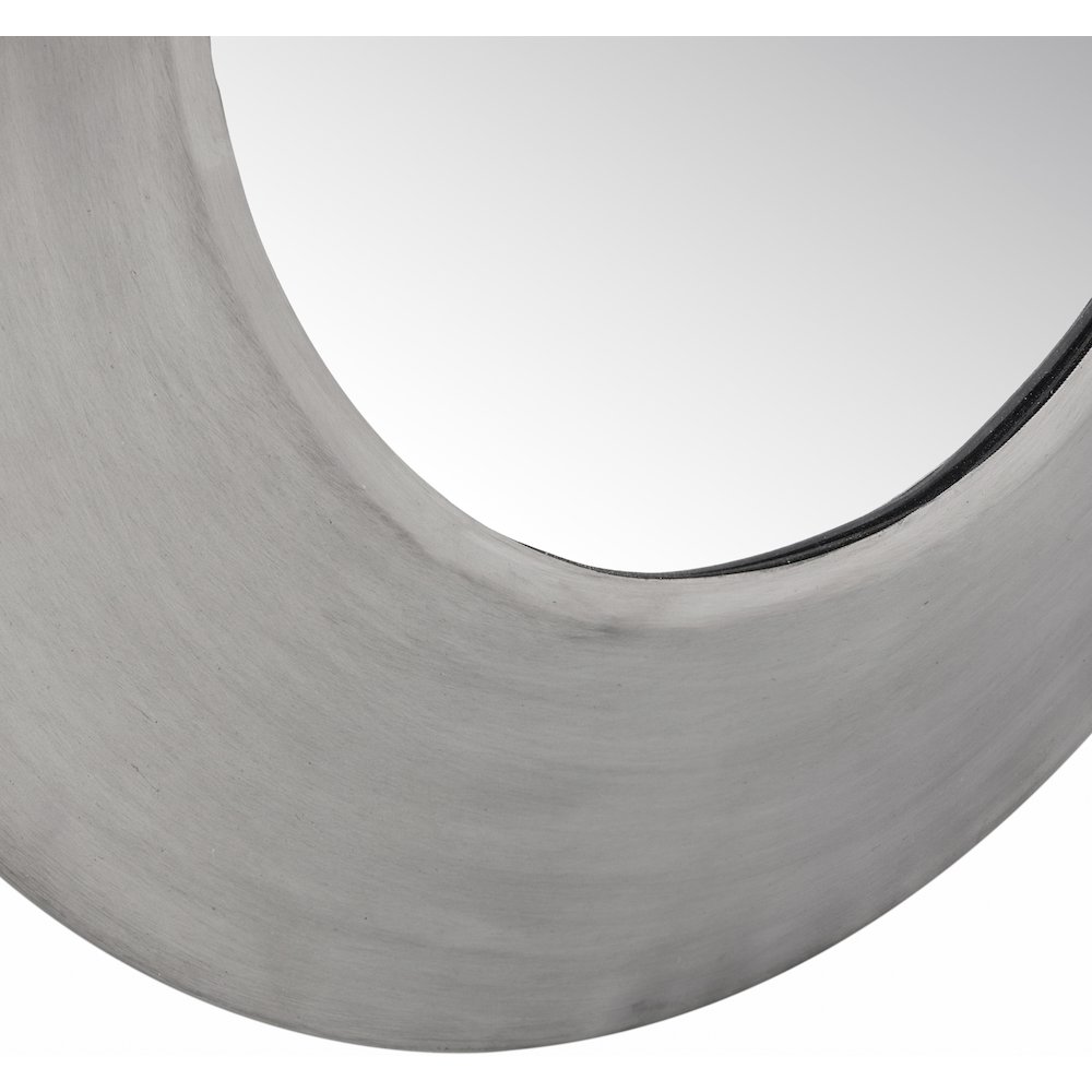 Sphere Silver Iron Mirror. Picture 4