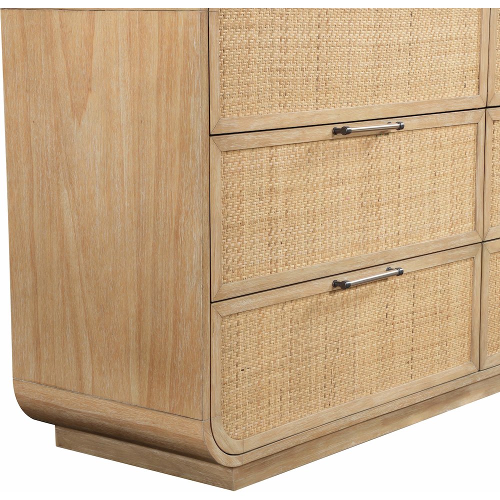 Windsor Natural Rubberwood Dresser. Picture 6