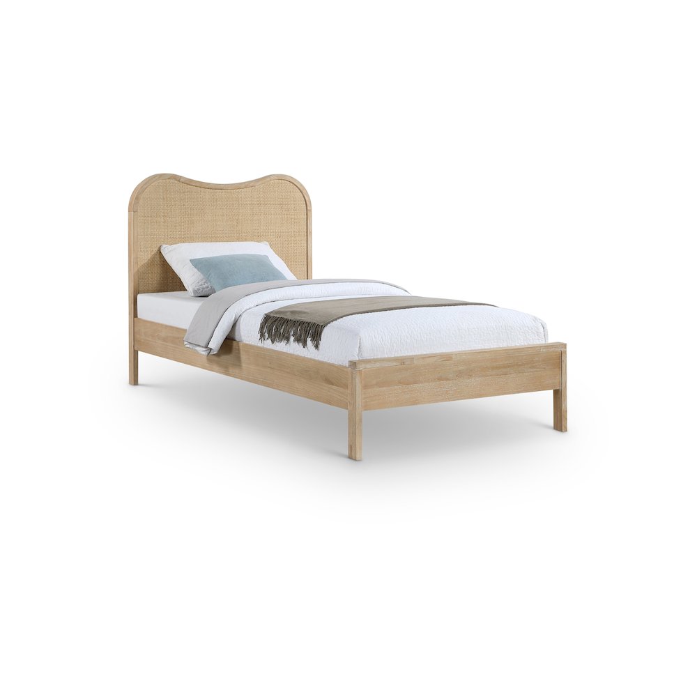 Windsor Natural Rubberwood Twin Bed. Picture 1
